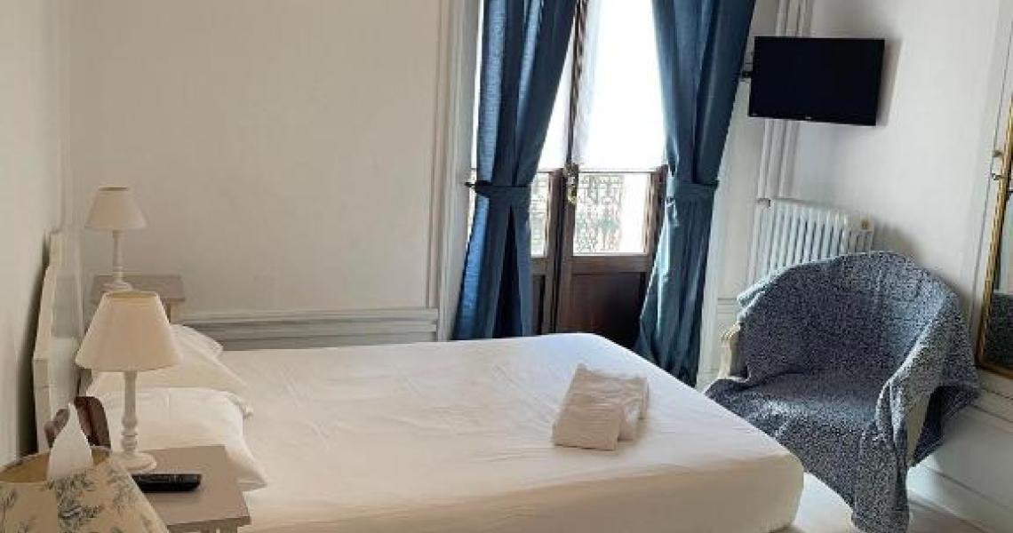 Chambre Double Confort - authentic by balladins Le Carré - Aix les Bains