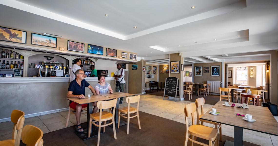Hotel de la gare chateauroux - bar 2