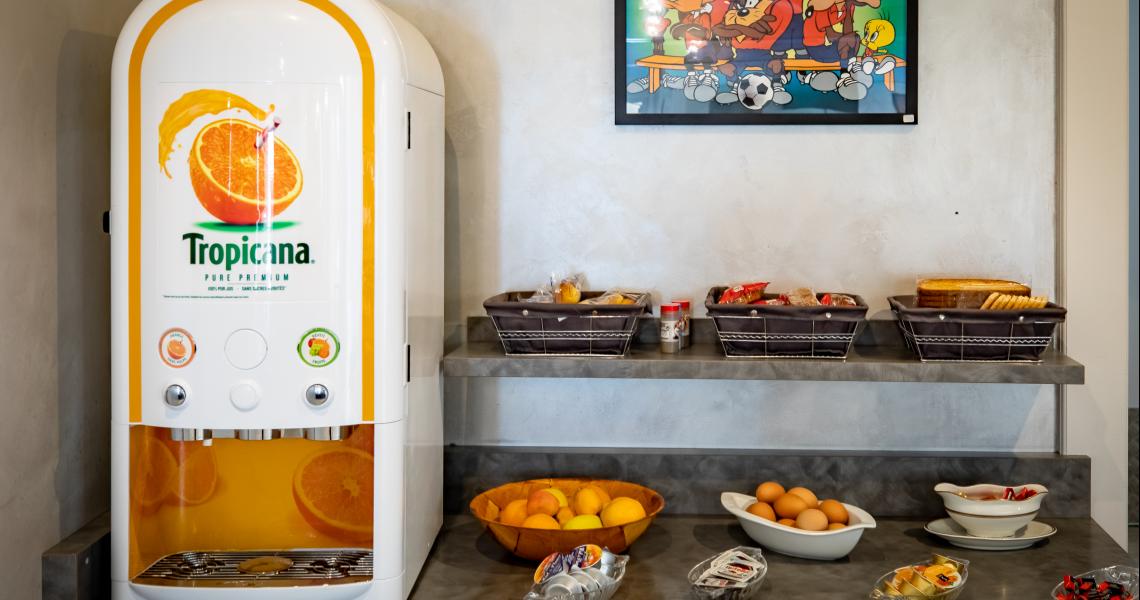 Hotel de la gare chateauroux - buffet pdj 3