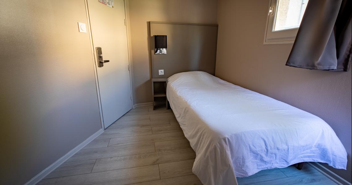 Hotel de la gare chateauroux - chambre individuelle-2