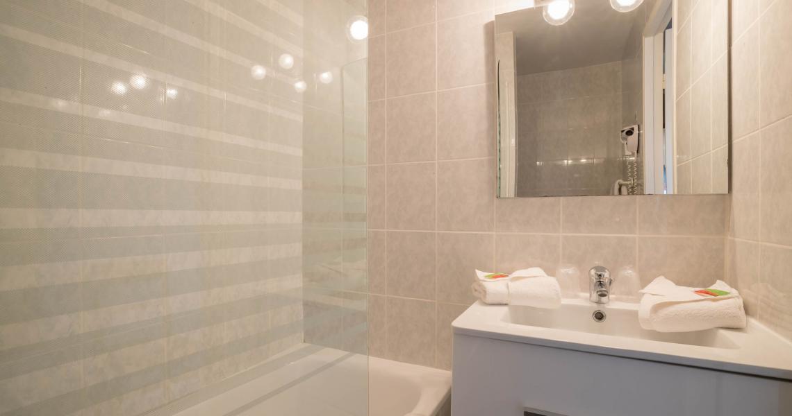Salle de Bains - authentic by balladins - Dijon / Marsannay