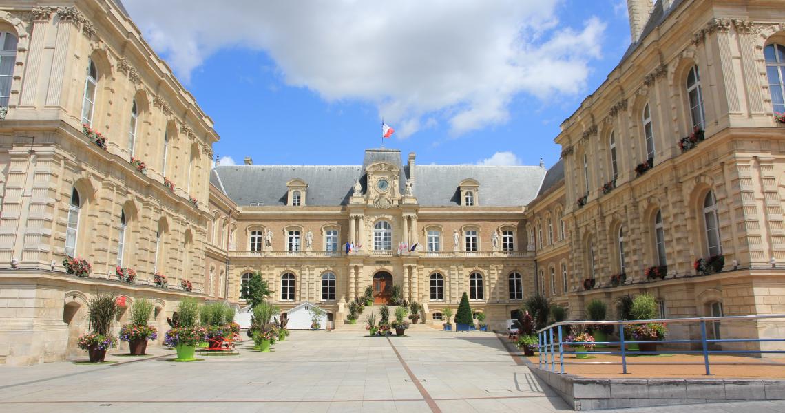 Hôtel de ville Amiens - Crédit photo www.amiens-tourisme.com