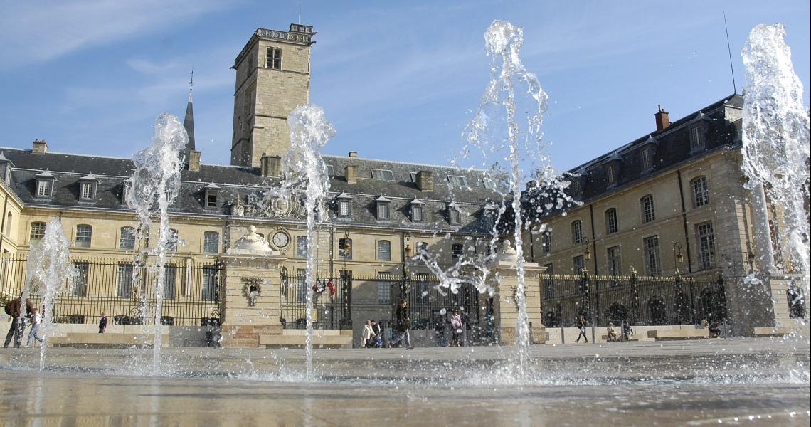 Place de la libération - Crédit photo : OT de Dijon - Atelier Demoulin