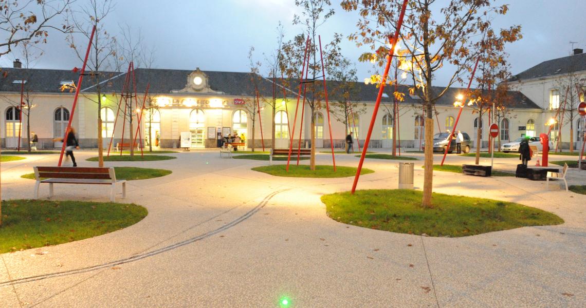 Gare de la Roche-sur-Yon - Place Napoléon - Crédit Photo ©Ville de La Roche-sur-Yon - Tous droits réservés