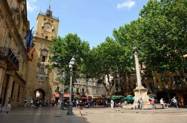 Place de la Mairie - Crédits R.-Cintas-Flores