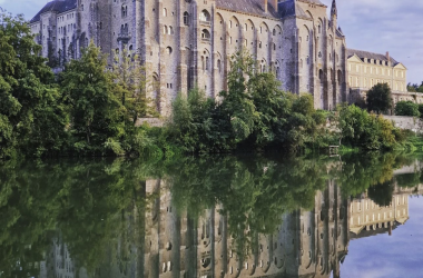 Abbaye de Solesmes - Crédits Photos Instagram @ng_phot_art